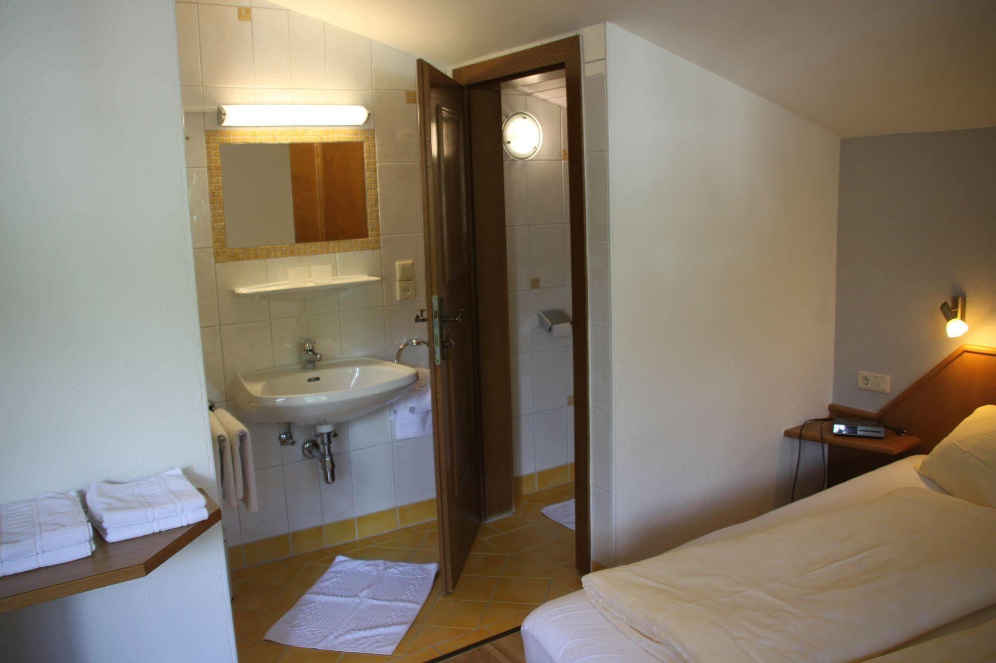 Haus Katharina, Summercard Included คาพรูน ภายนอก รูปภาพ