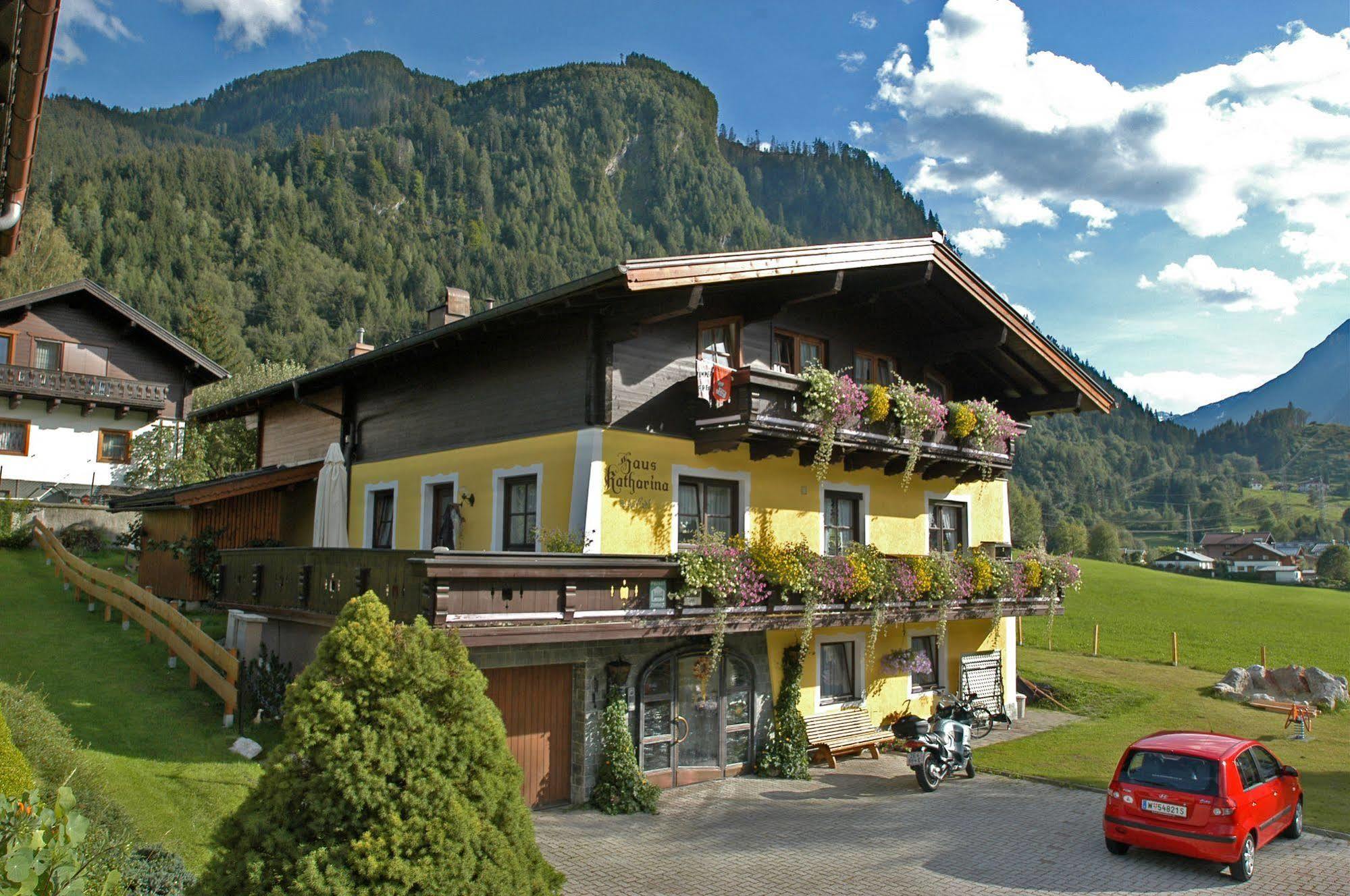 Haus Katharina, Summercard Included คาพรูน ภายนอก รูปภาพ